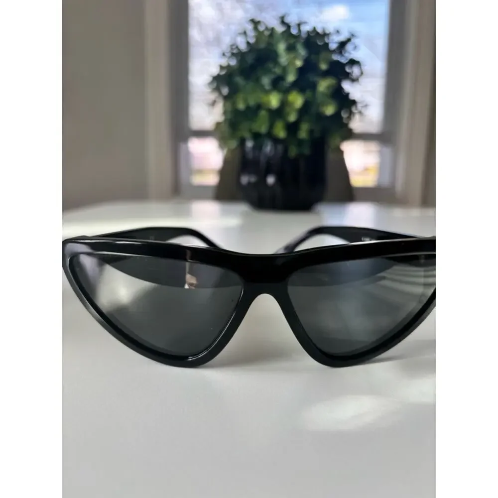 Burberry Black Cat-Eye Sunglasses with Dark Lenses